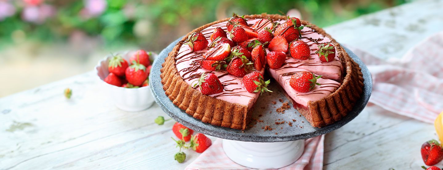 Sweet Summertime: recept za laganu tortu od jagoda s  kremom od jogurta